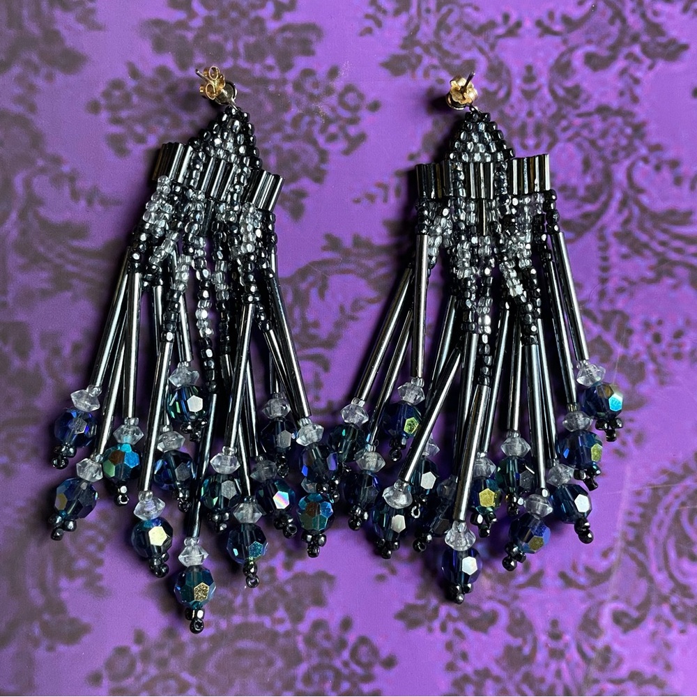 Vintage Iridescent Beaded Chipita earrings - Picture 6 of 8